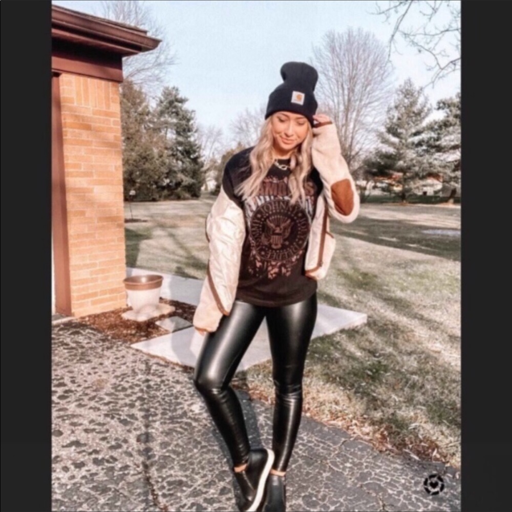 NWOT Assets by Spanx All Over Faux Leather Leggings